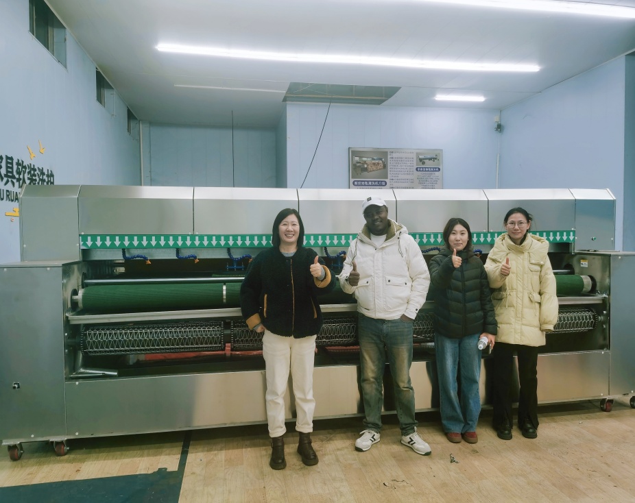 Projekti i Dyqanit të Pastrimit të Qilimave Personal në Afrikën e Jugut